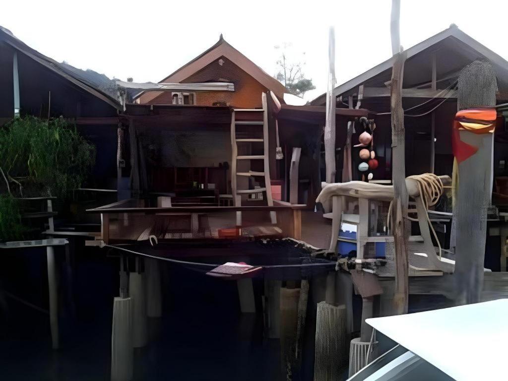 Peacock Hostel Ko Lanta Exteriör bild