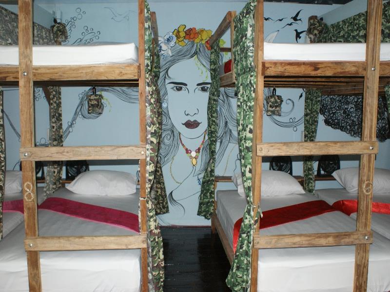 Peacock Hostel Ko Lanta Exteriör bild