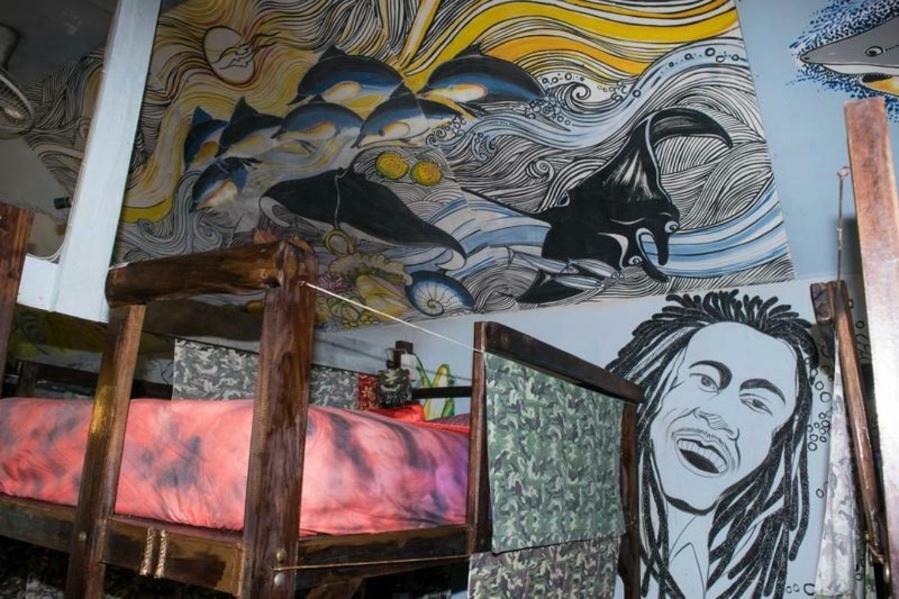Peacock Hostel Ko Lanta Exteriör bild