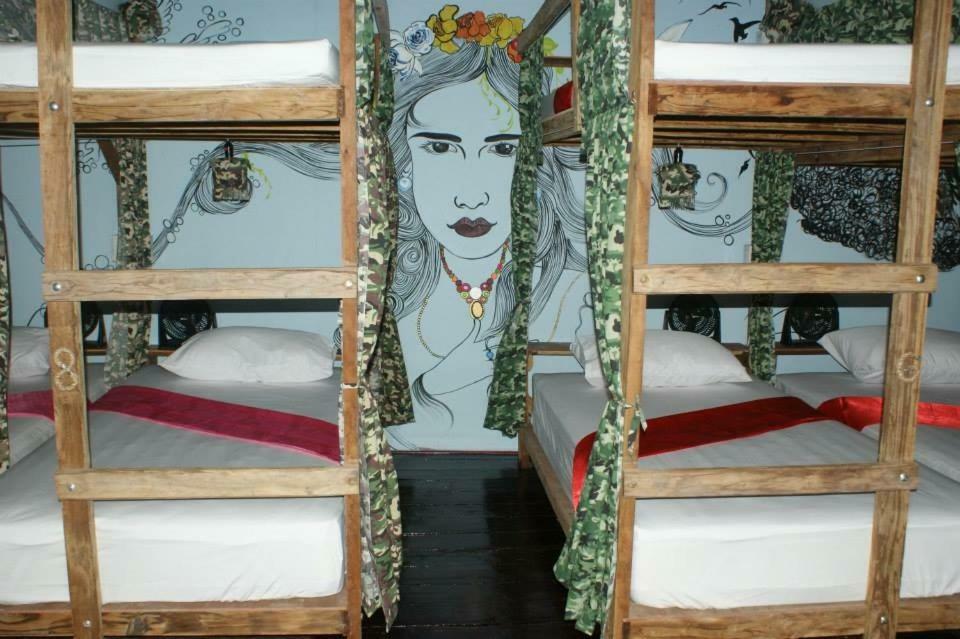 Peacock Hostel Ko Lanta Exteriör bild